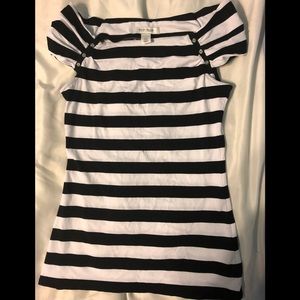 Never worn without tagsWhite house black market